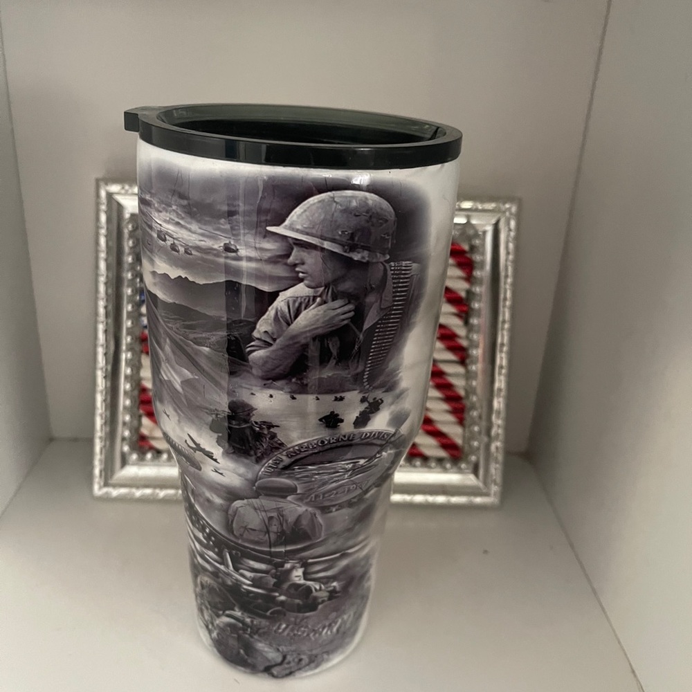 Military army 30 ounce stainless steel Tumbler